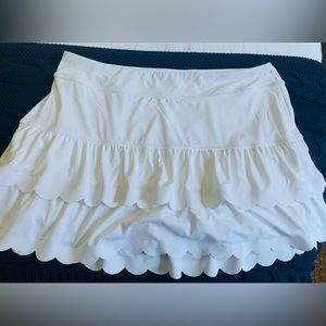 Lilly Pulitzer UPF 50+ Luxletic Miesha Scallop Skort